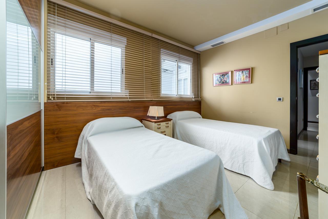 Apartament Travel Habitat Atico Ciutat Vella. Walencja Zewnętrze zdjęcie