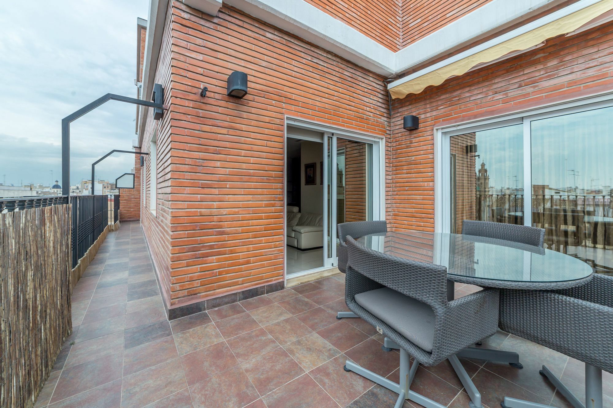 Apartament Travel Habitat Atico Ciutat Vella. Walencja Zewnętrze zdjęcie